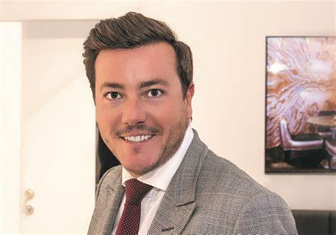 Billionaire to Bust: Austrian Property Tycoon Benko Suffers New Low with Arrest