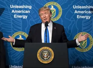 Trump Creates Energy Council to Power AI Race With China as US Faces Electricity Crisis