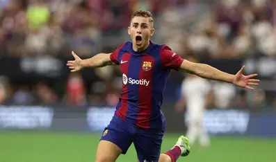 Fermín López Scores and Sees Red in Dramatic 15-Minute Spell as Barcelona Closes Gap on Real Madrid
